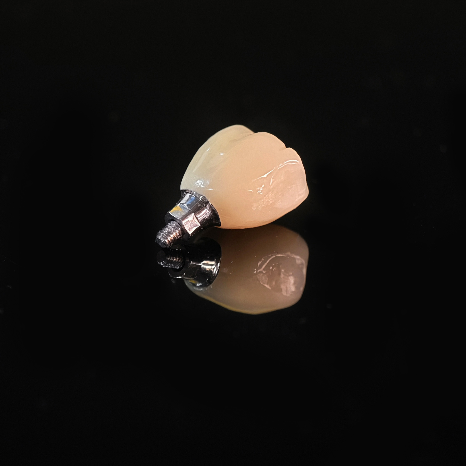 Zirconia crown with screw retained