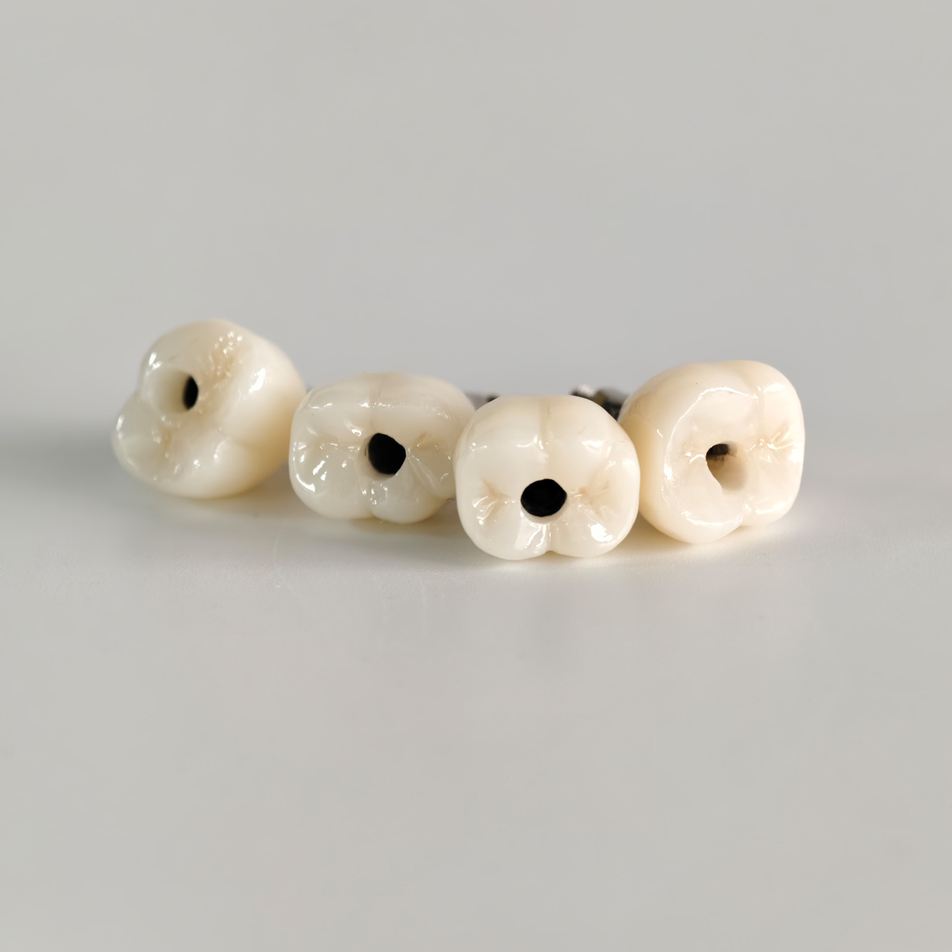 Zirconia crowns with screw retained