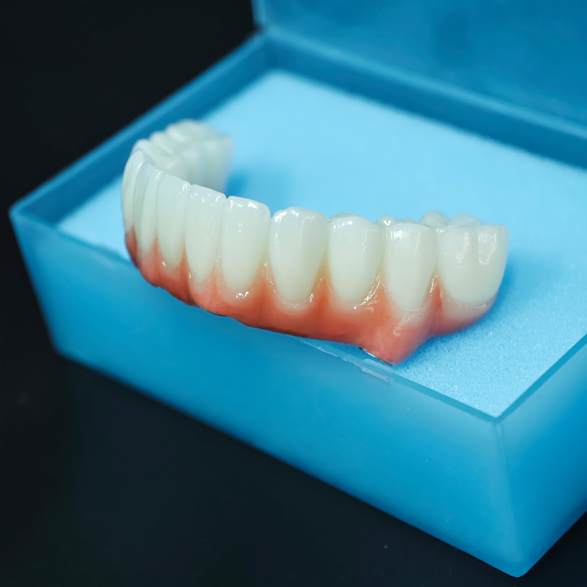 zirconia bridge with Ti-base a